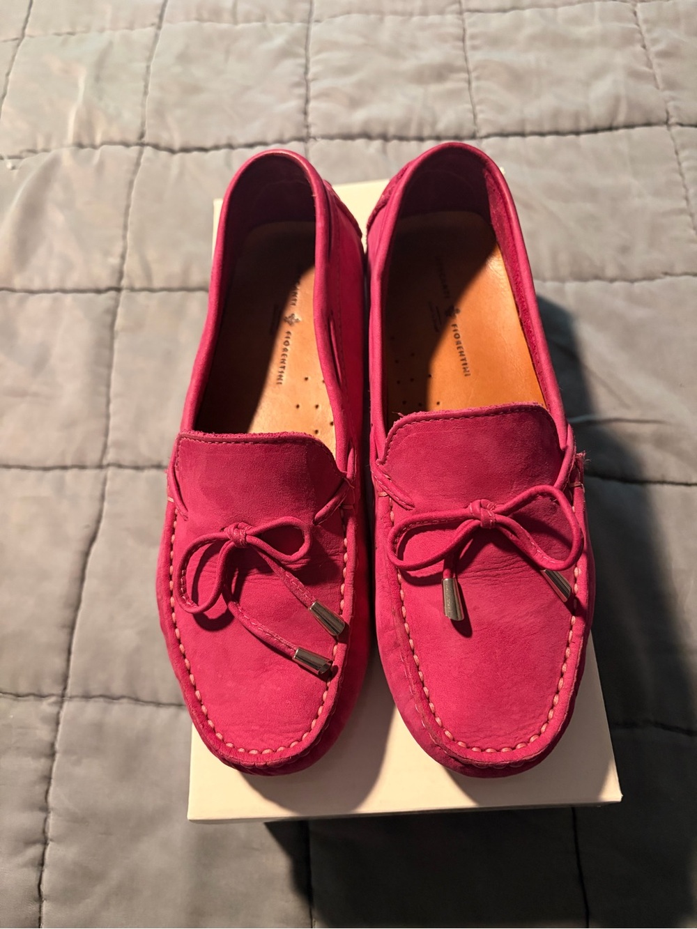 Mercanti Fiorentini Fuchsia Suede Bow Loafers